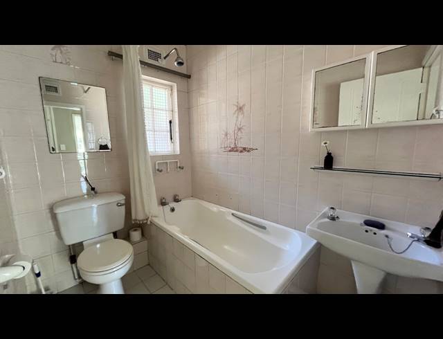 3 BEDROOM SECTIONAL TITLE TO LET IN GILLITTS